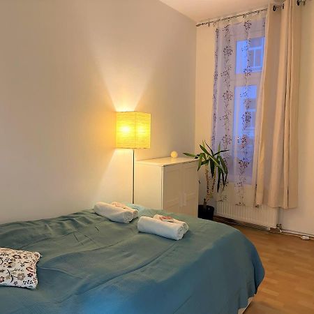 Cosy & Quiet In 17Th District Appartement Wenen Buitenkant foto