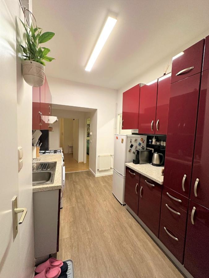 Cosy & Quiet In 17Th District Appartement Wenen Buitenkant foto