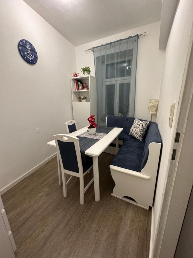 Cosy & Quiet In 17Th District Appartement Wenen Buitenkant foto